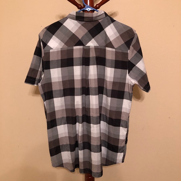 🔲🔳Vans Plaid Patterned Polo Shirt 👕 - Picture 3 of 5